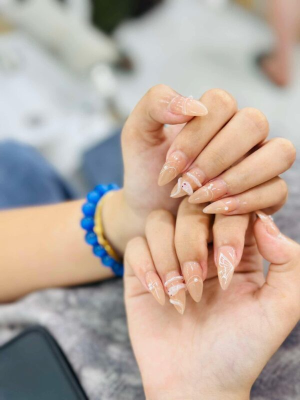 Chang Nails - Cắt da, sơn gel + Gội đầu 129k - Ảnh 5
