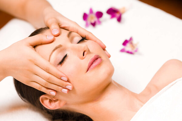 Chang nails - Gội đầu + Tẩy da chết + Đắp mặt nạ + Massage 79k - Ảnh 5